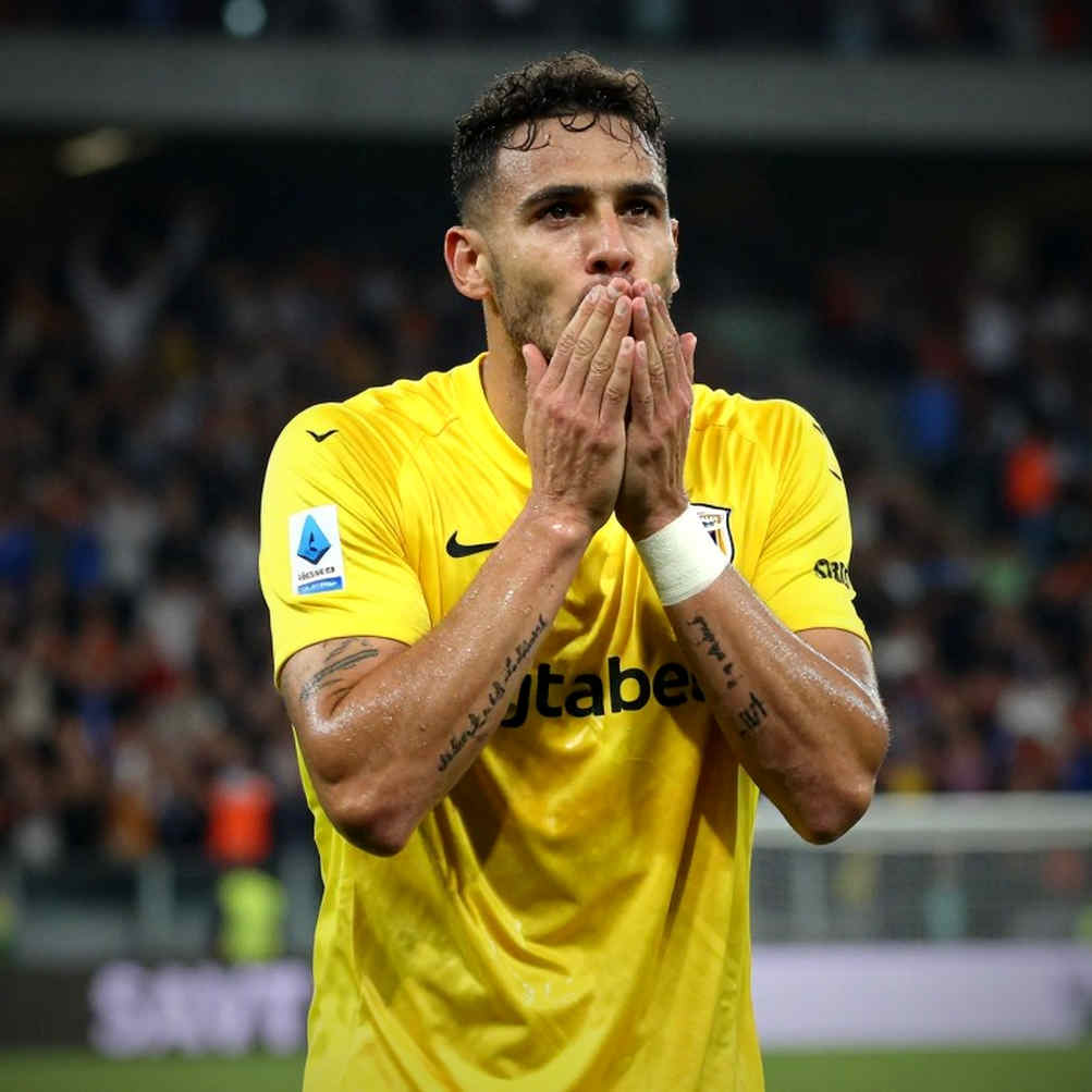 From the Contract Desk to the Blockchain — How One Goalkeeper's Deal Pulls the Whole Back Line Forward From the Contract Desk to the Blockchain — How One Goalkeeper's Deal Pulls the Whole Back Line Forward